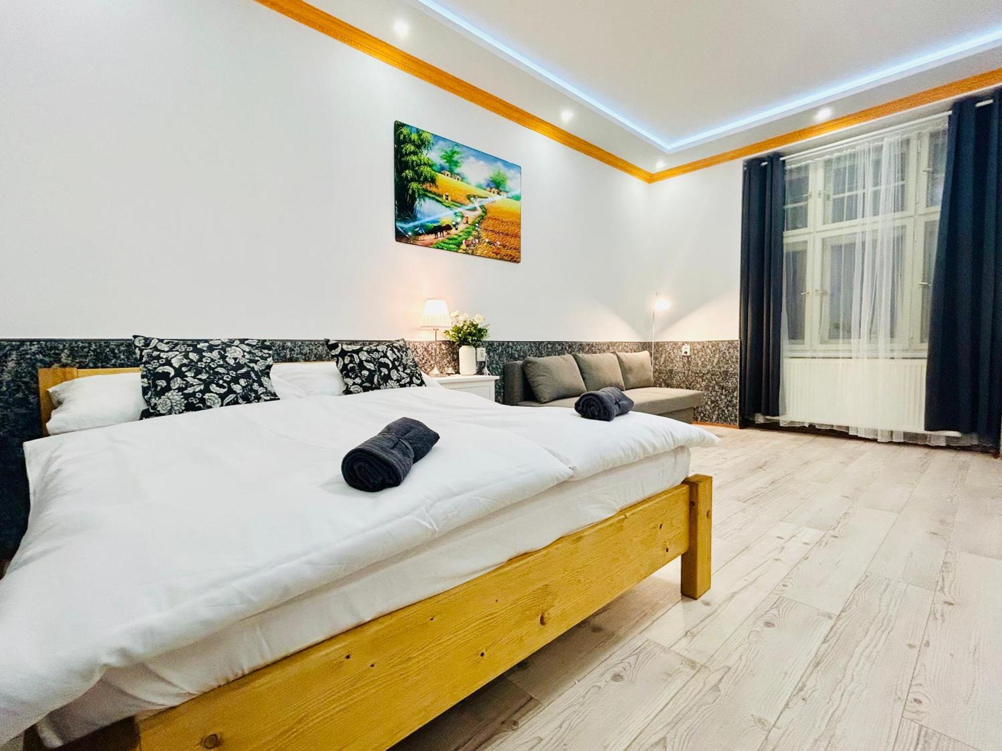 Modern Spacious In Center Prague